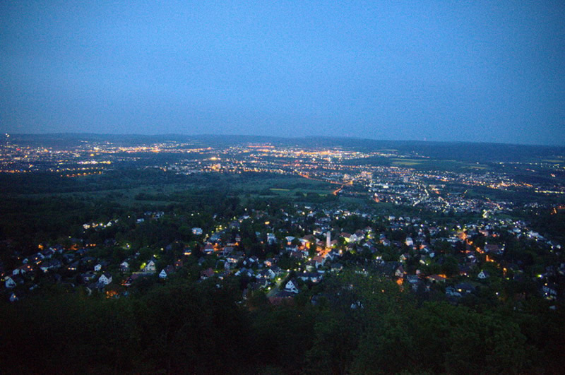 Blick vom Bismarckturm bei Nacht