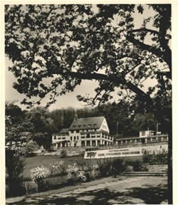 Postkarte Steinernes Schweinchen 1956